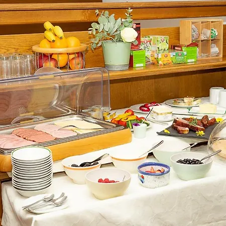 Pensión Das Landhaus 3*